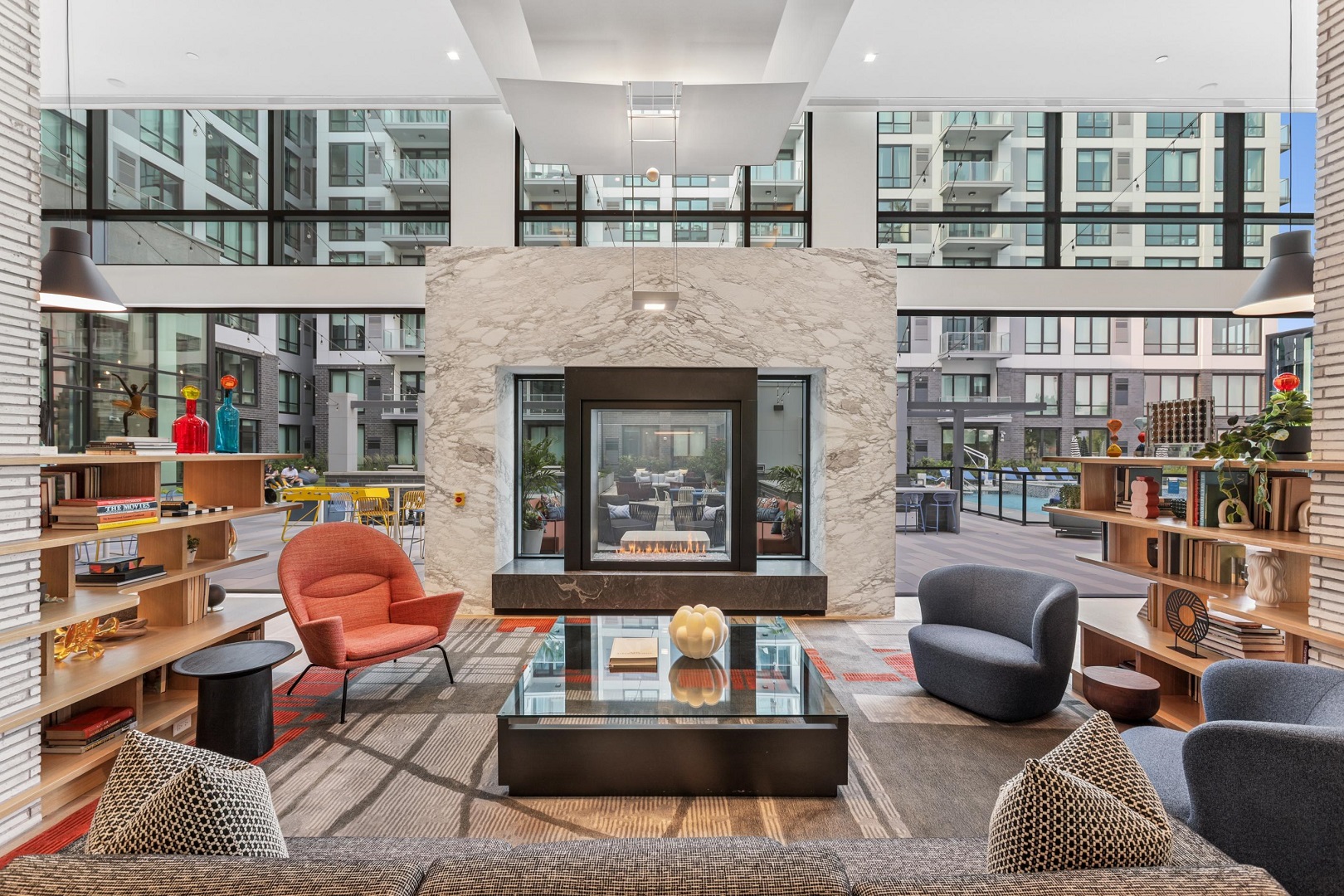 Fireplace lounge