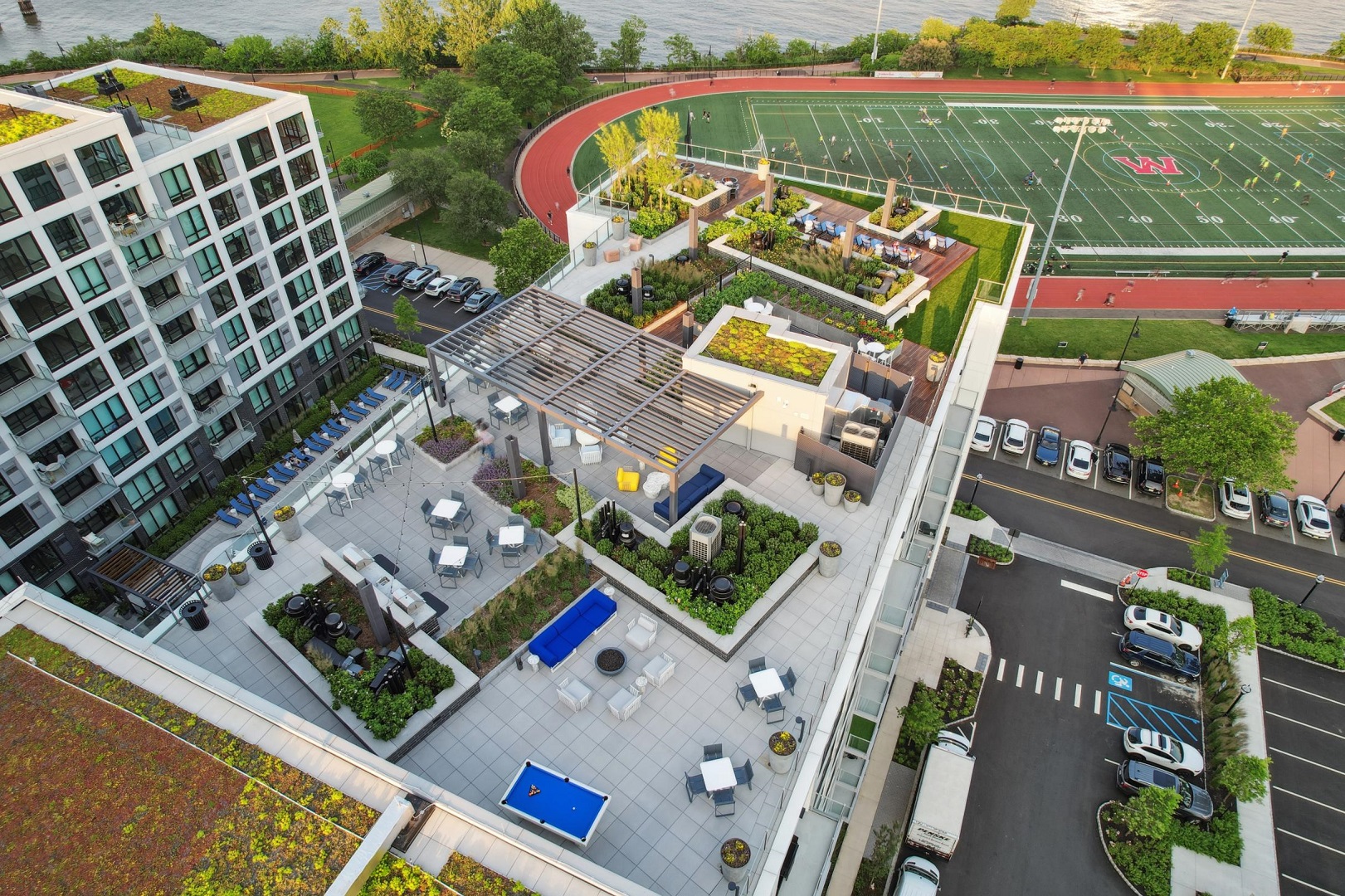 Rooftop amenities